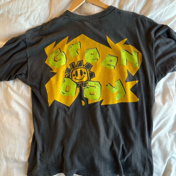 Vintage Green Day teeshirt official size XL realistic size M - Picture 4 of 7